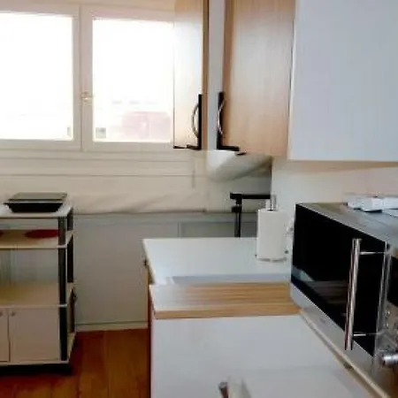 Cannes: Rue D'antibes Shopping & Retreat * Cannes